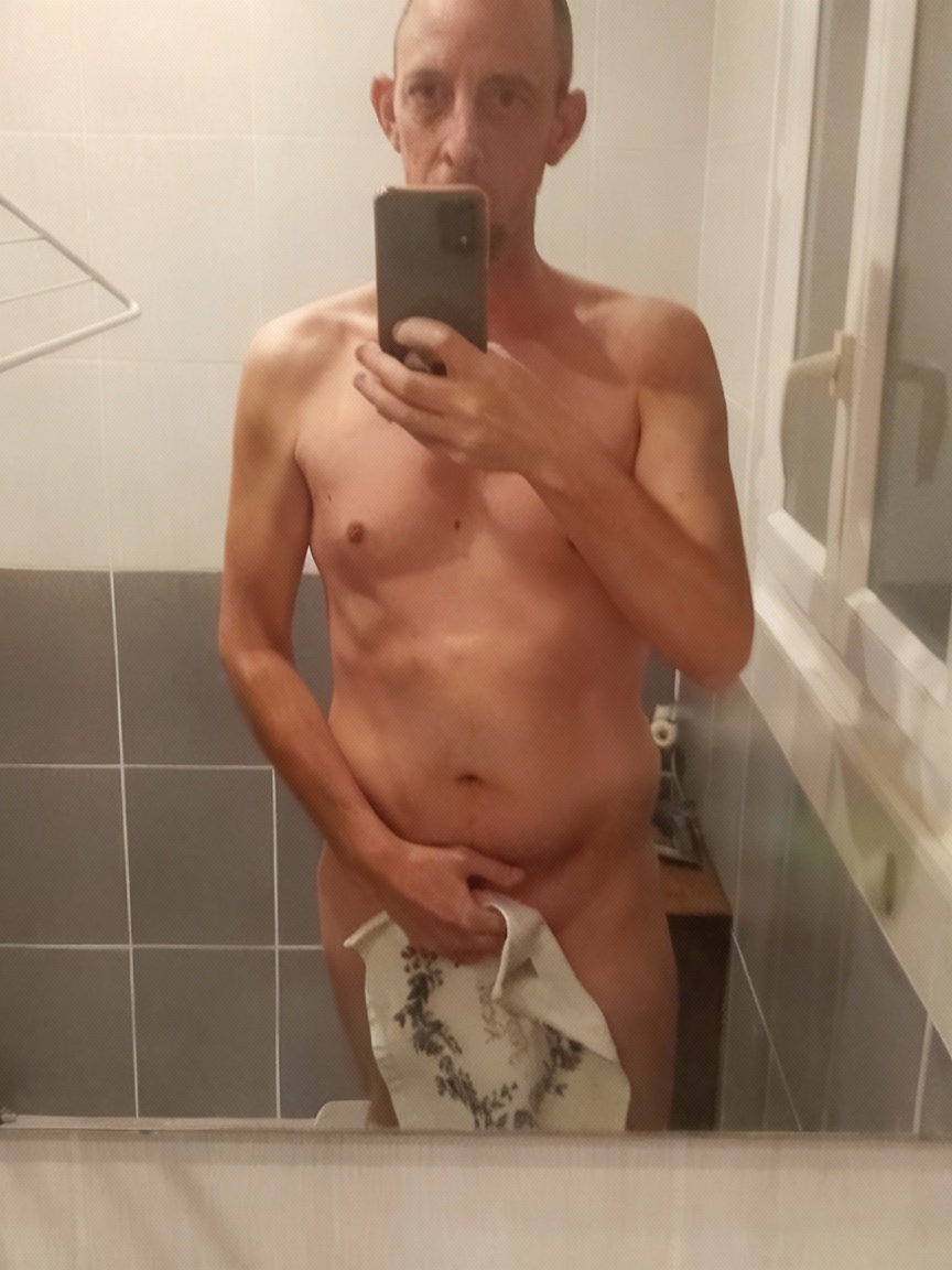 a-more-handsome-man-more-muscles-keep-same-face-xy3h3bqy60