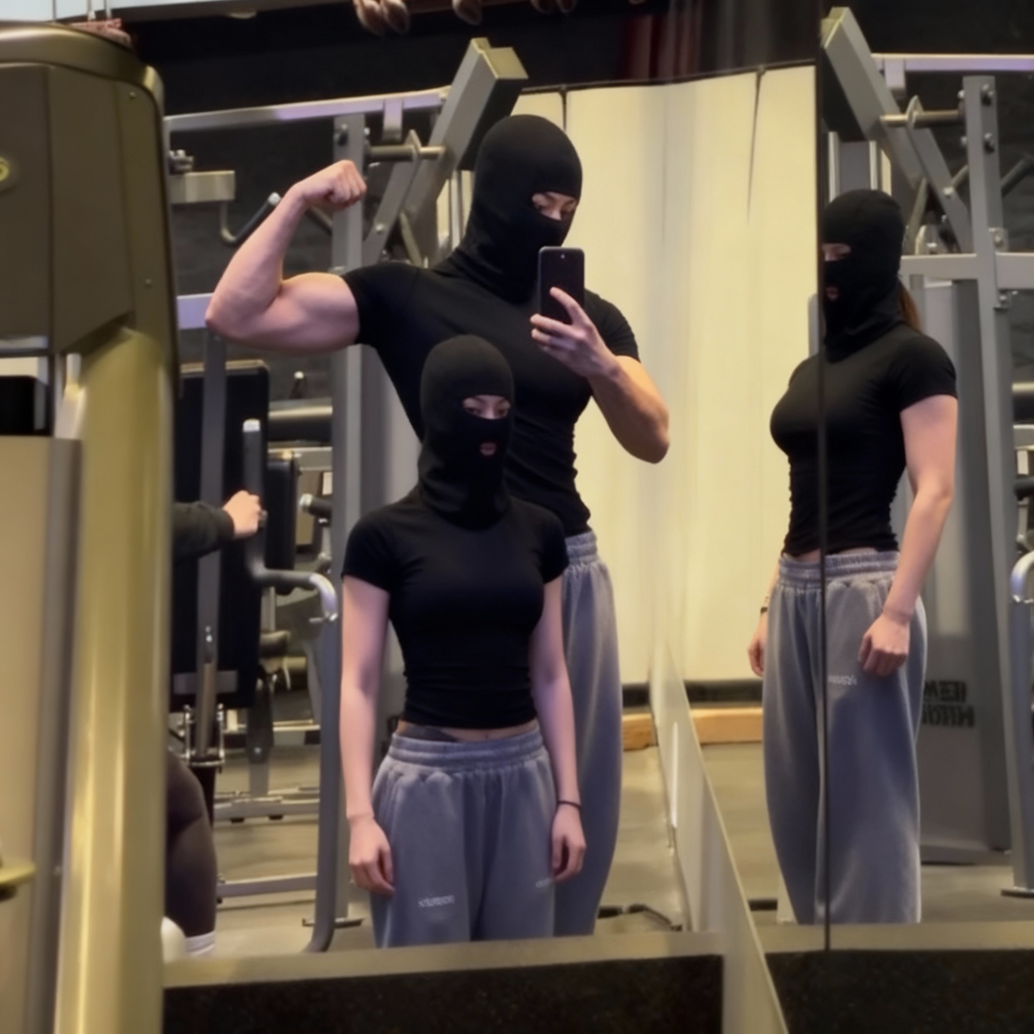 est-ce-que-tu-peux-mettre-une-femme-plus-k4439v2vum