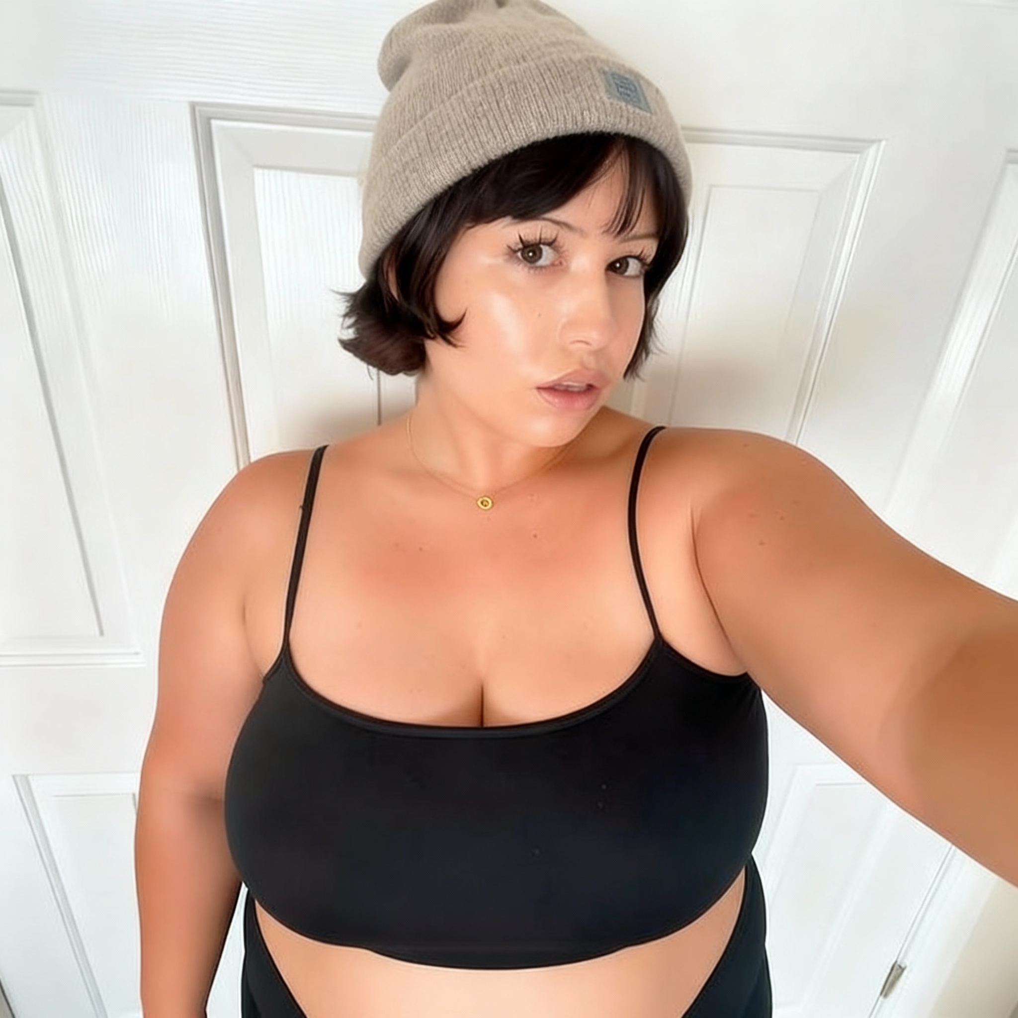 add-a-small-gold-necklace-a-beanie-and-make-her-737j4aubo6