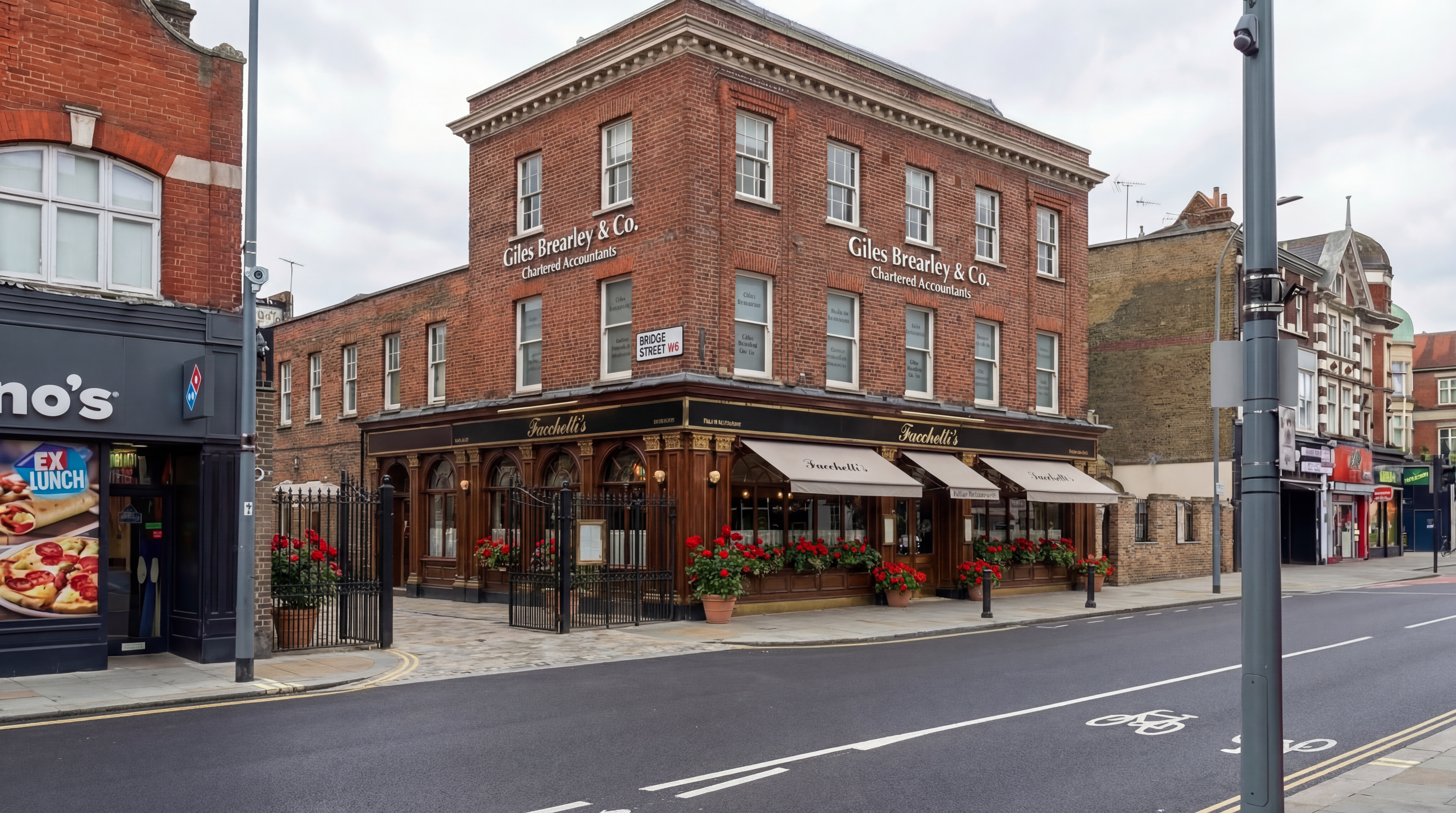 1-the-plants-in-pots-want-removing-from-the-4c21bdzm14-1