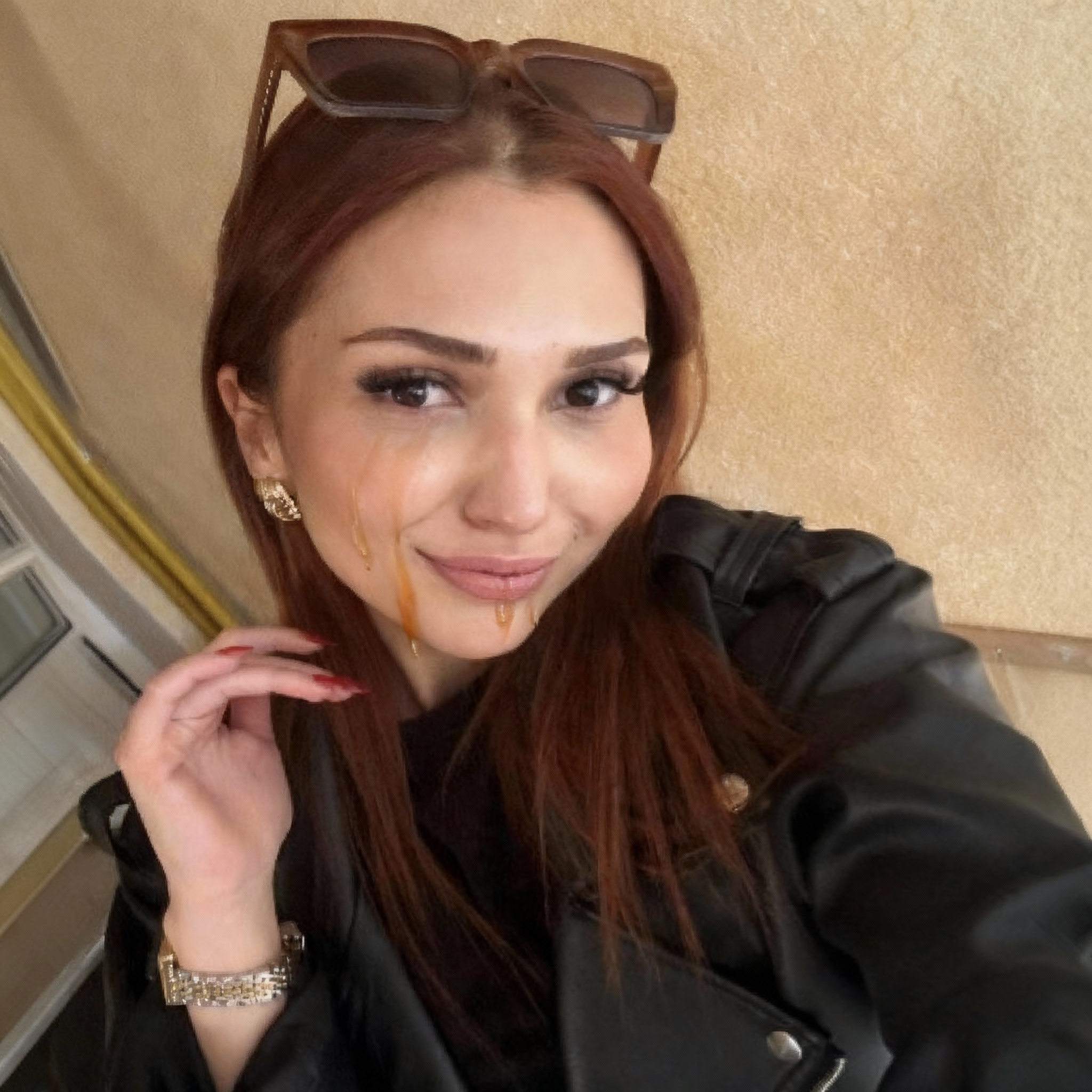 cum-over-her-face-o3i68c9xrv