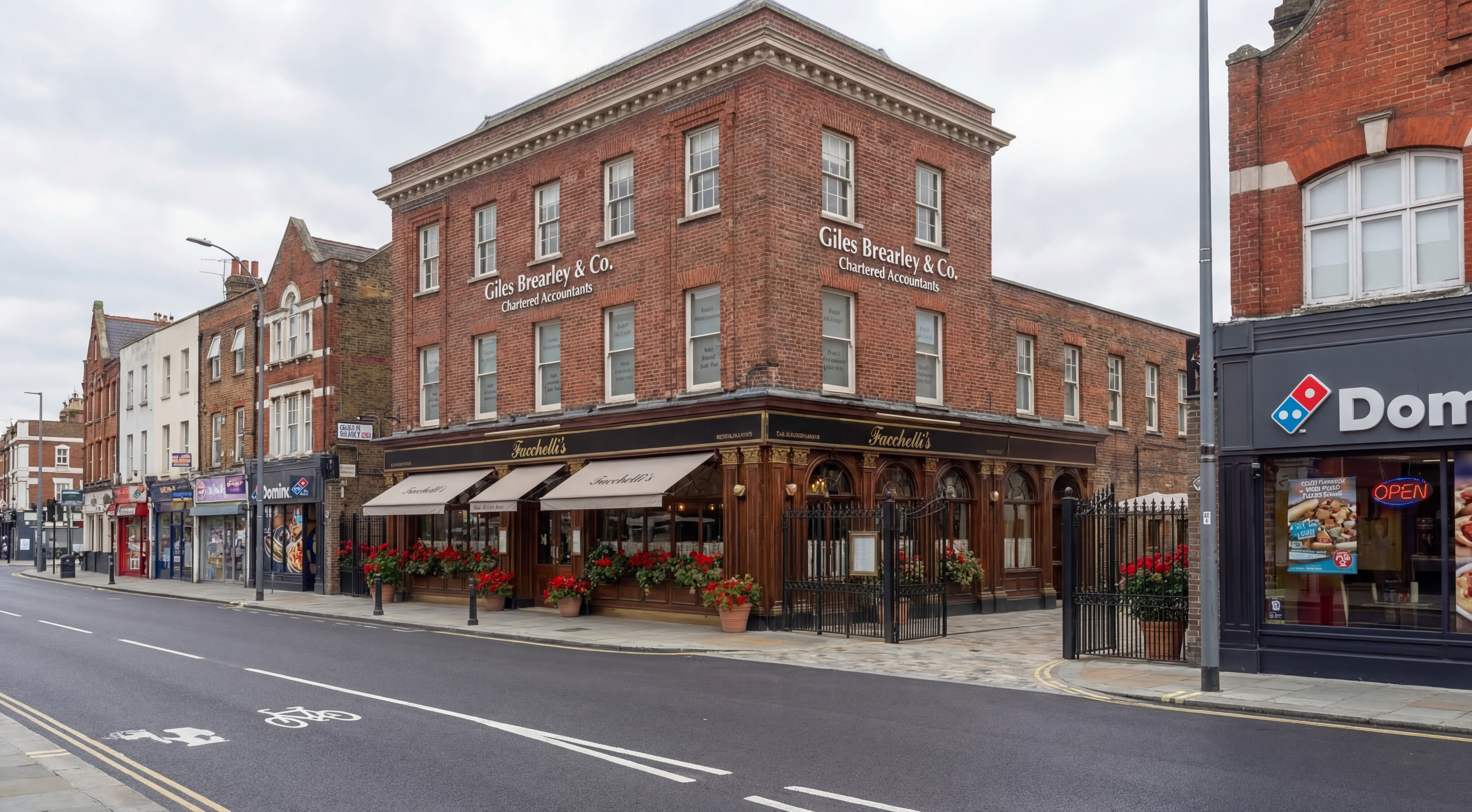 could-you-do-a-different-angle-from-right-to-left-j7uumfevyk