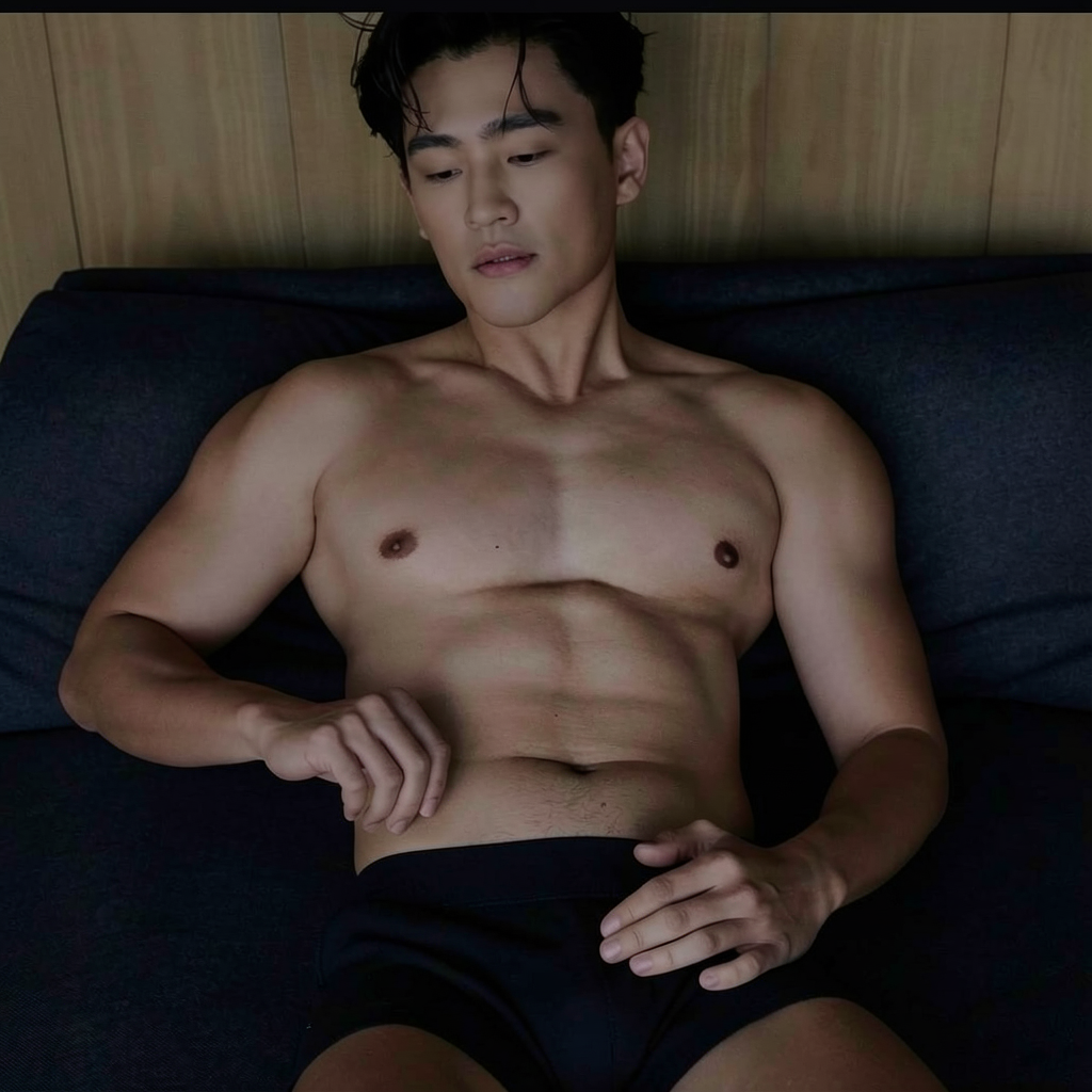 make-this-men-wearing-underwear-zpwb5p21wb