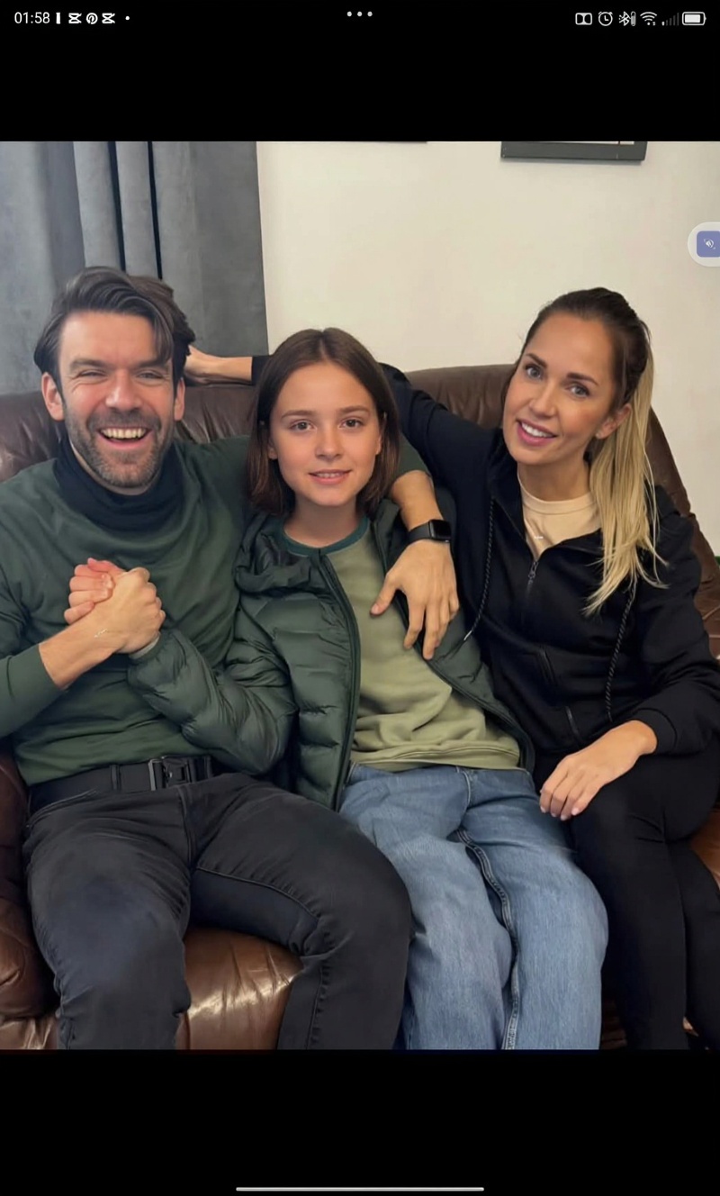 dodaj-na-zdjeciu-dziewczeta-vg2flf1zvd