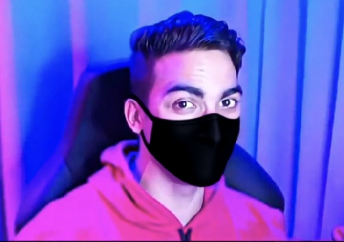 edit-this-image-to-add-a-simple-black-medical-face-y7coi2tsh