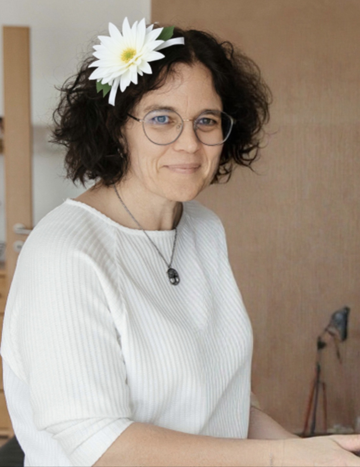 white-corsage-transparent-corsage-7l6lnra4wh