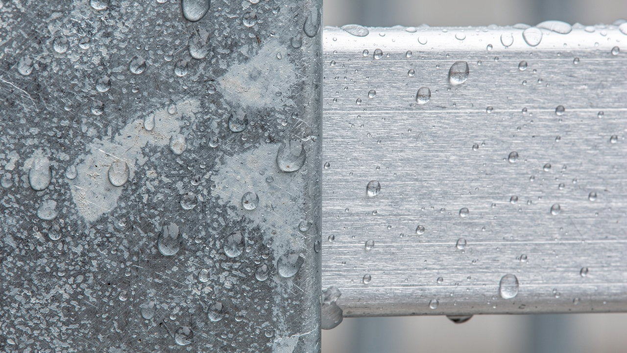 Aluminum and steel gate materials comparison