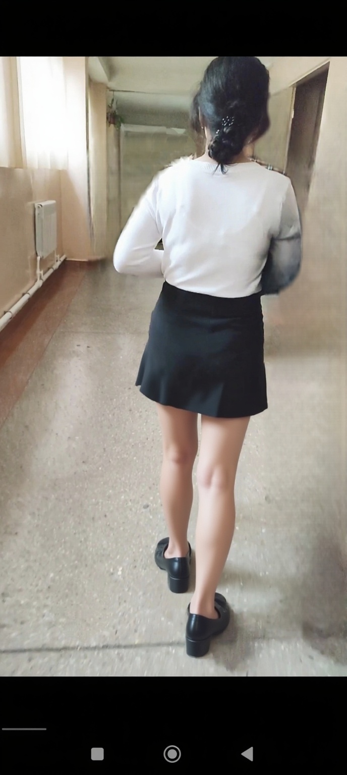 let-her-legs-be-without-cloth-and-make-a-mini-4rlbdpso2f