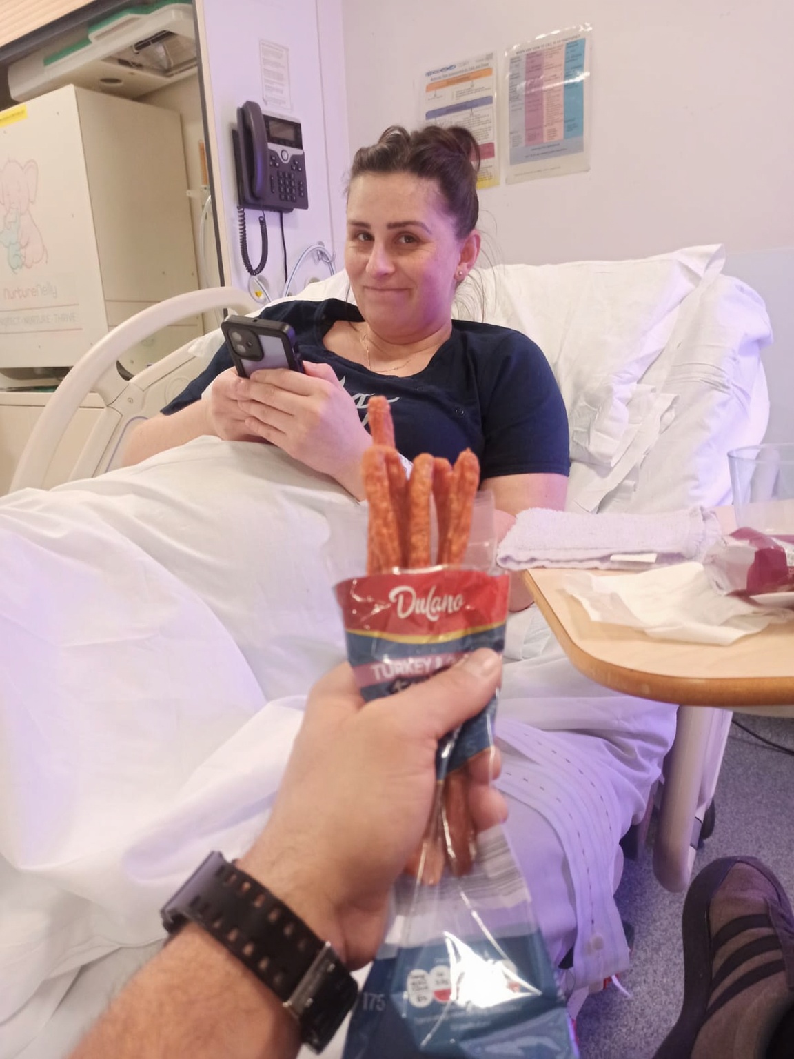 chce-zebym-rodzila-cala-nago-lekko-owlosiona-qbdq8phqhg