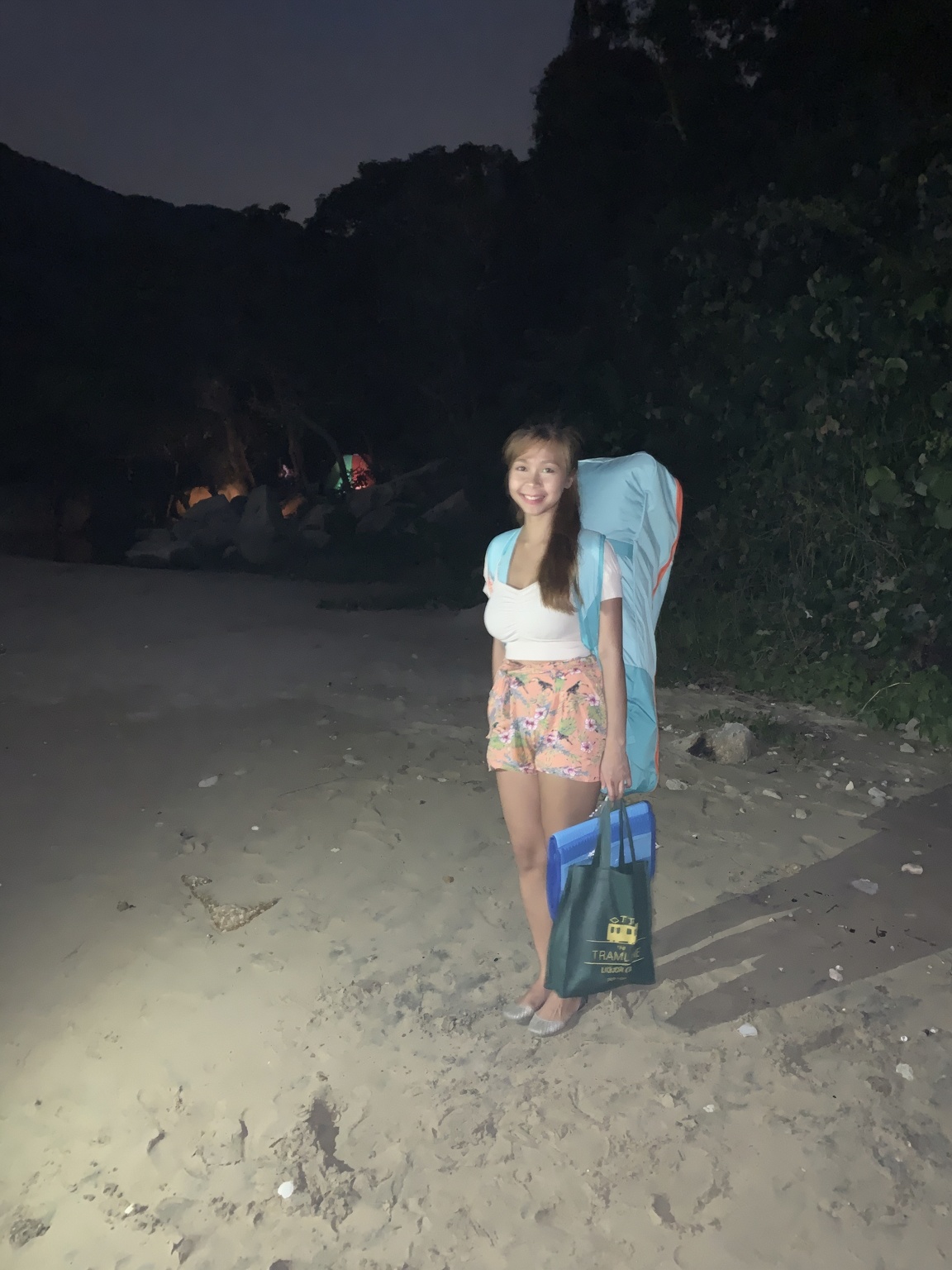 take-indoors-remove-backpack-5s0ank6kns