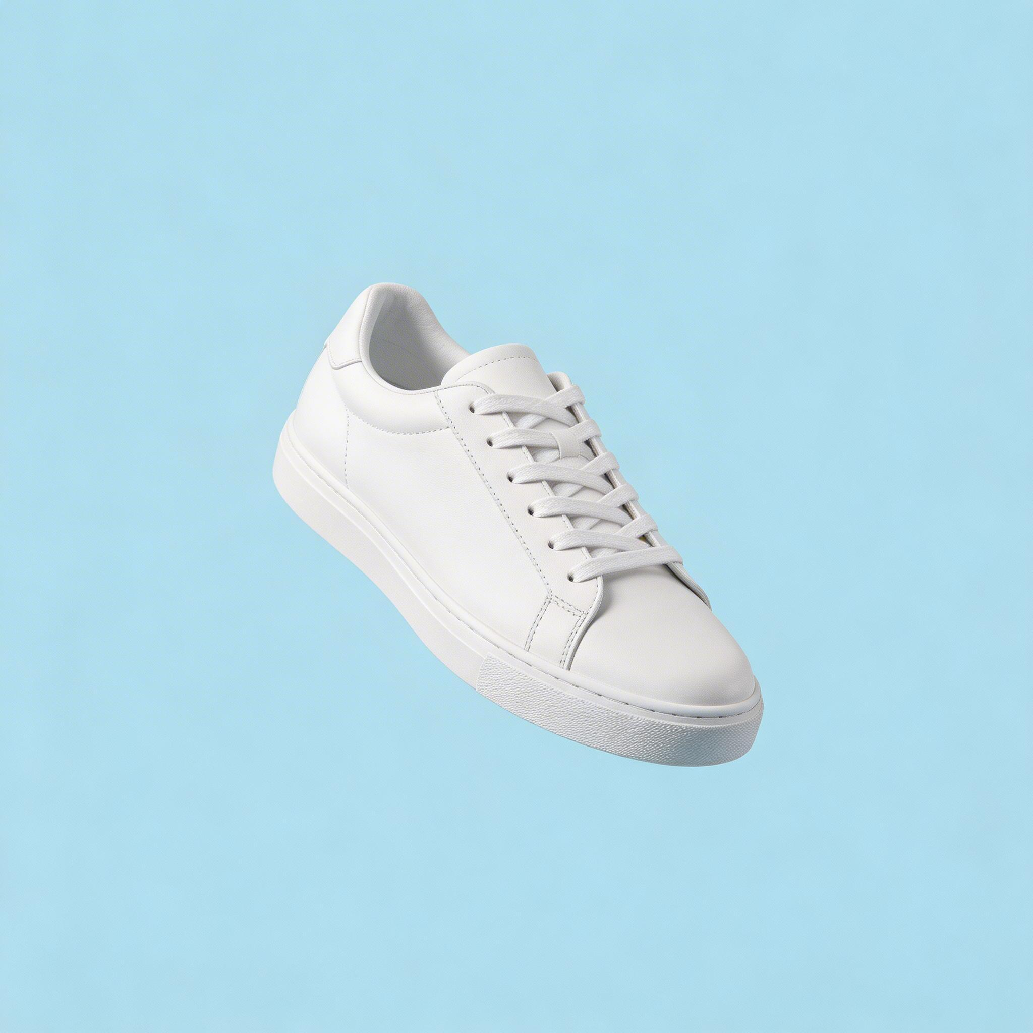 Original white sneaker
