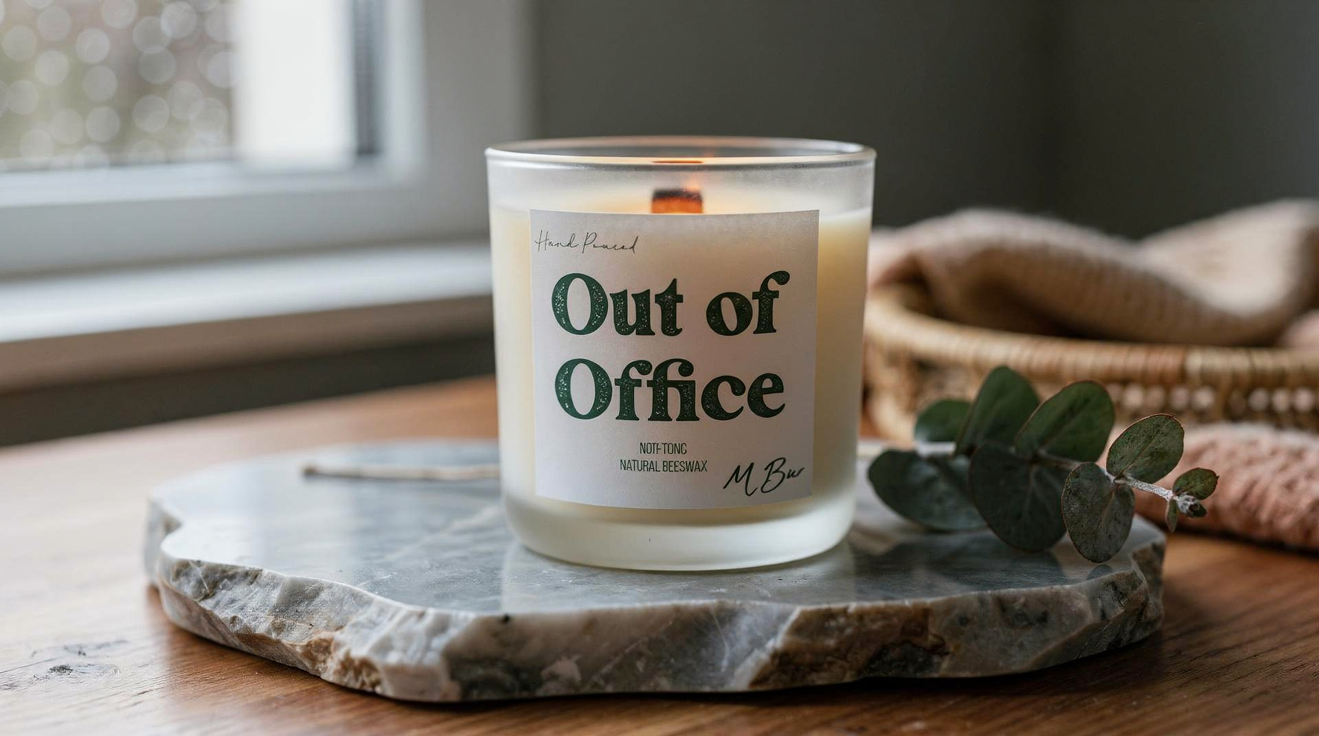 The Cozy Minimalist's Guide to Candlelight: Simple Decor Ideas for Hygge Vibes