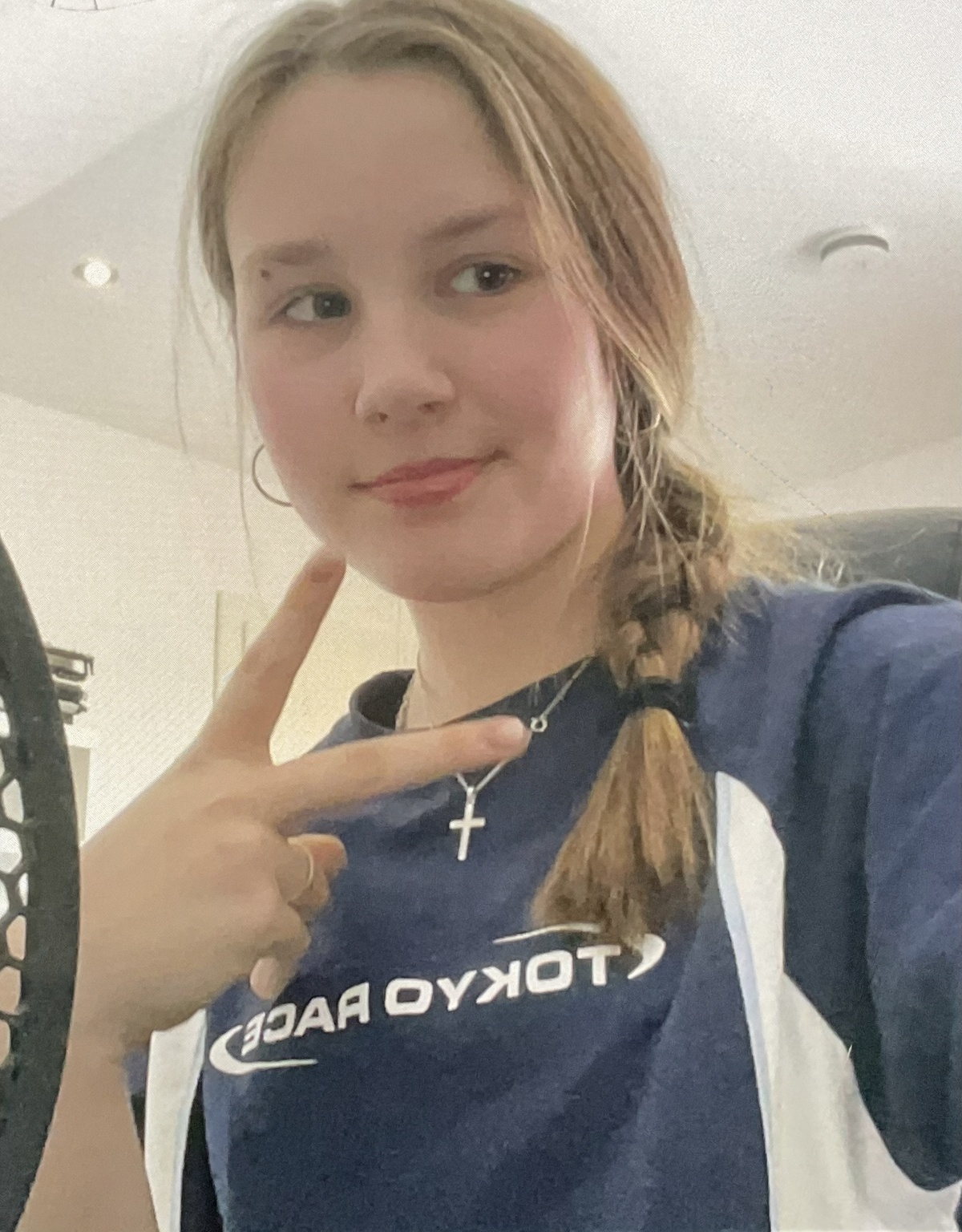 sie-soll-gefesselt-sein-zbkj3c4npa