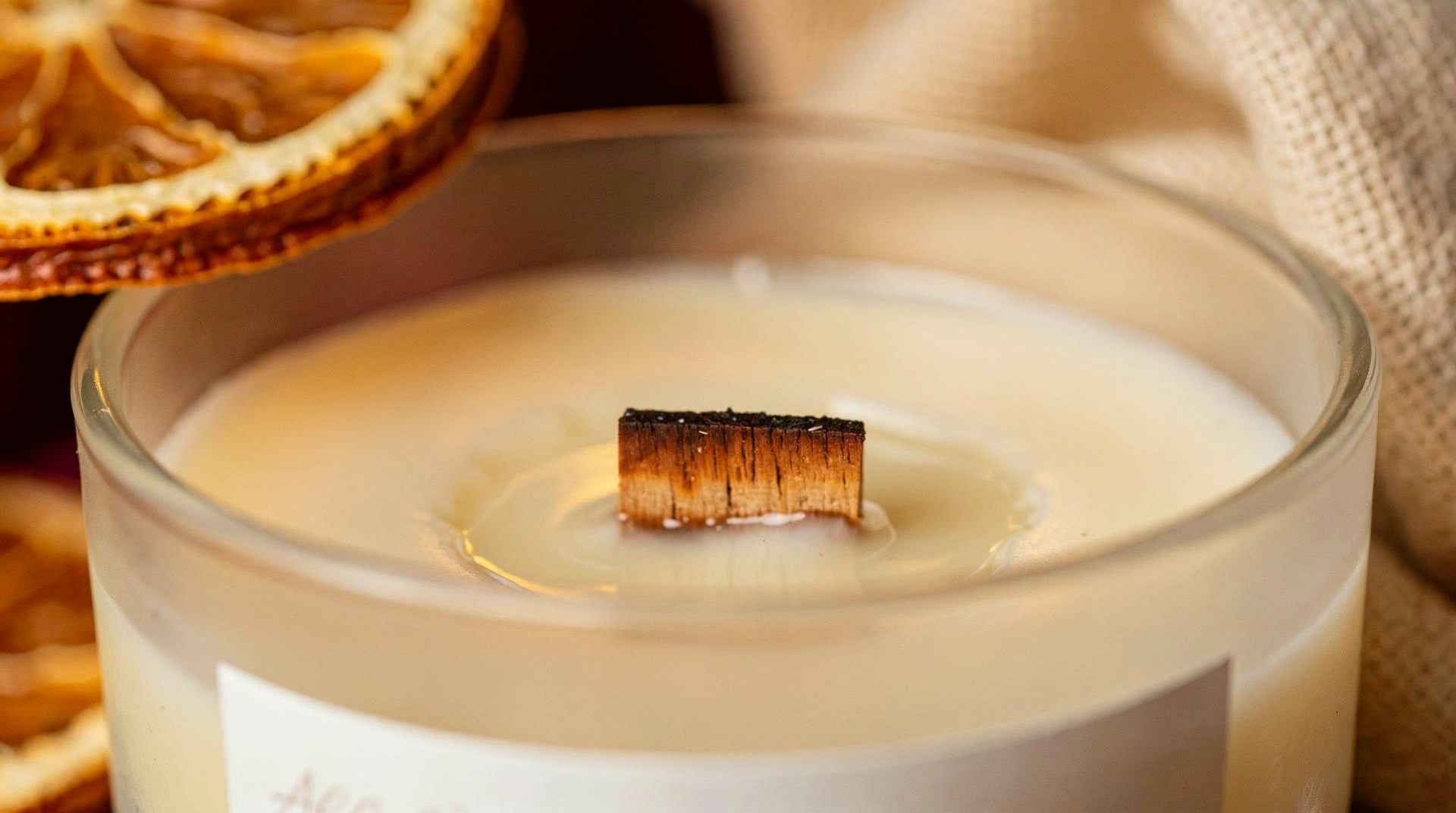 Best Candles for Renters: Protect Your Deposit and Your Lungs