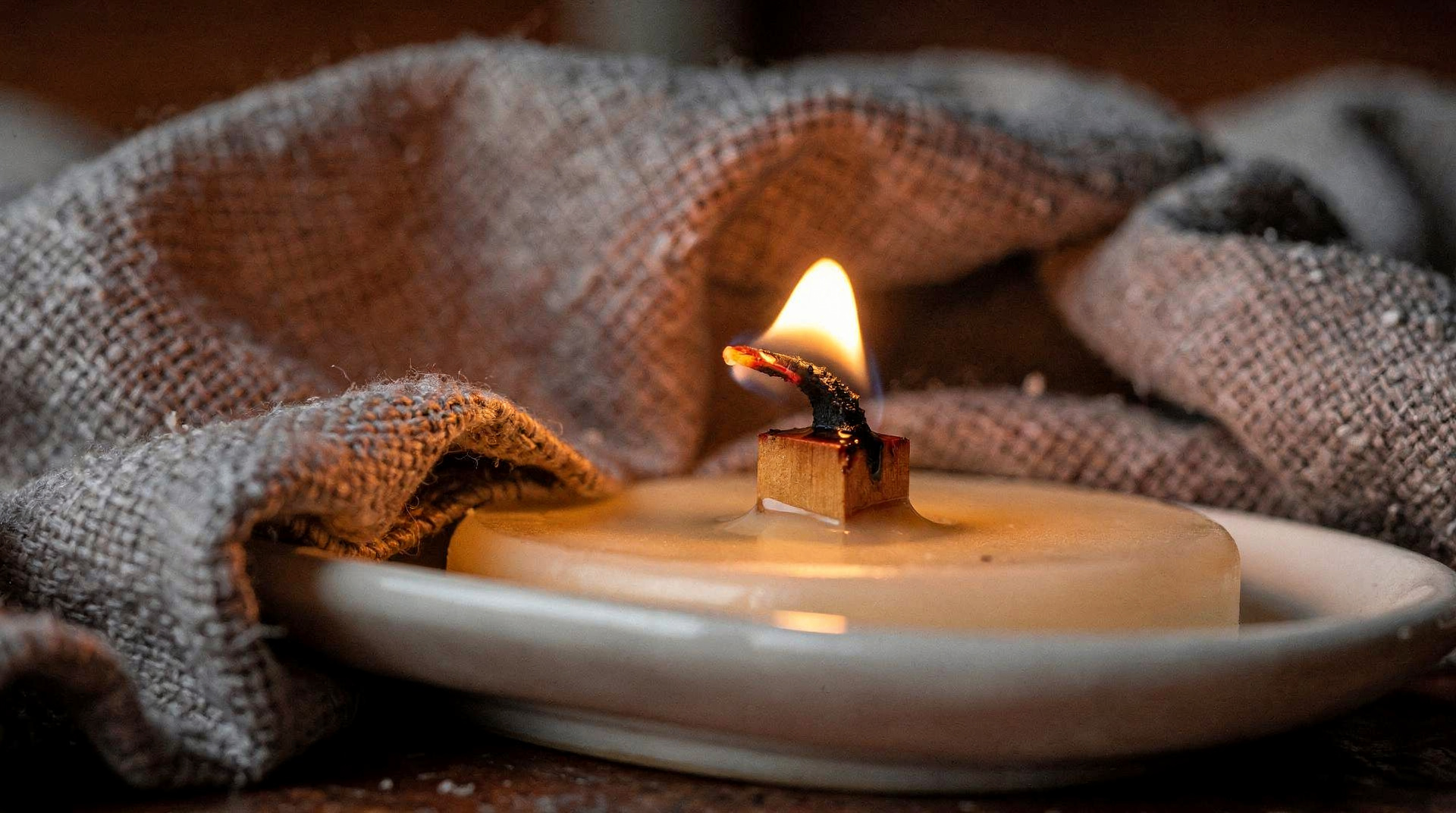 What Does Each MBur Candle Scent Smell Like? The Complete Scent Guide