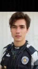 faca-ele-apanhando-da-policia-e-depois-ta-no-q6bxhh2fga