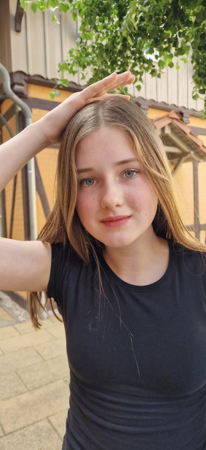 remove-her-clothes-1um1g9b0a3