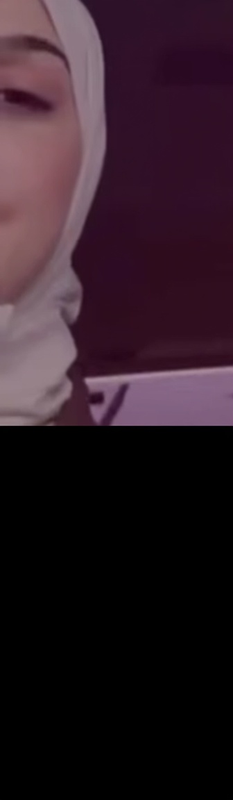 complete-the-missing-half-of-the-womans-face-in-tioxgkh9kd