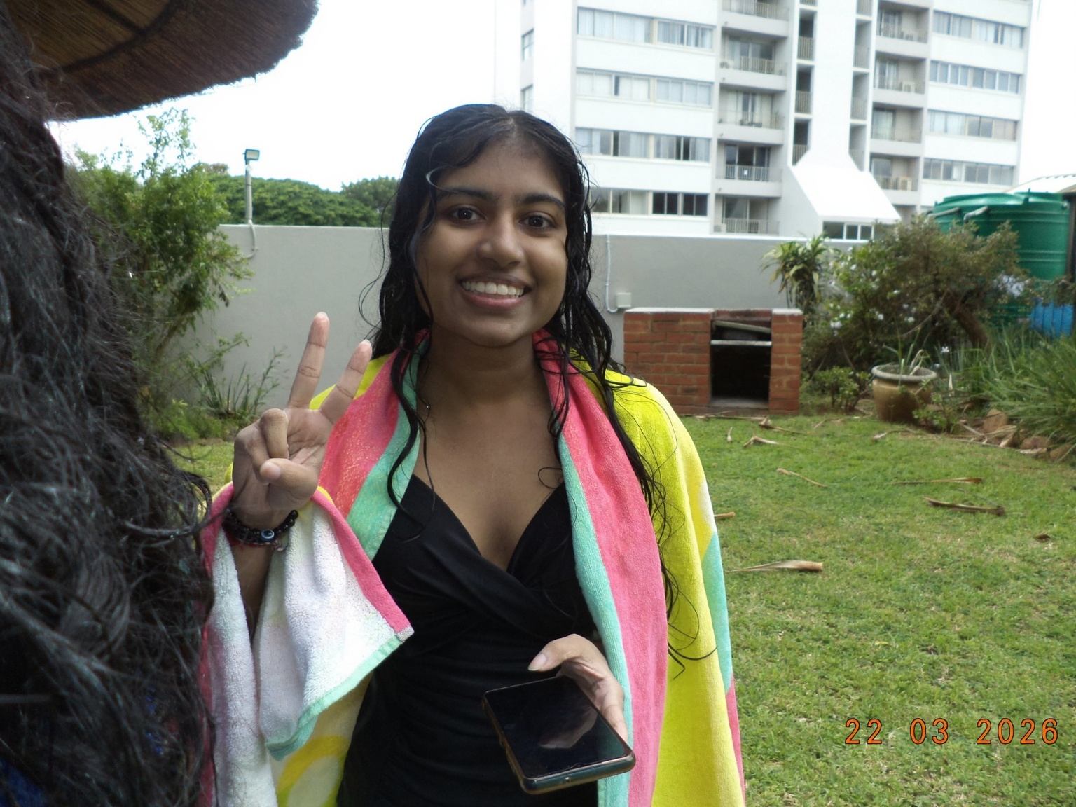 remove-all-her-clothes-and-show-full-body-kbt30y51r0