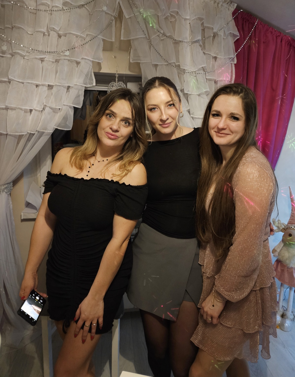 zmien-sukienki-na-czerwone-obcisle-z-duzym-leykdl4h0n