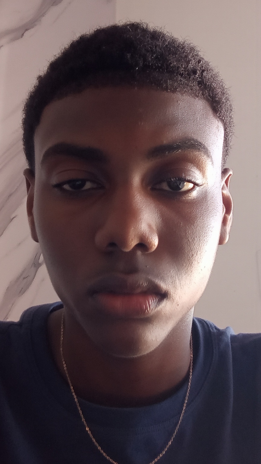 crie-uma-imagem-hiper-realista-de-uma-luta-de-boxe-m95pu57jt