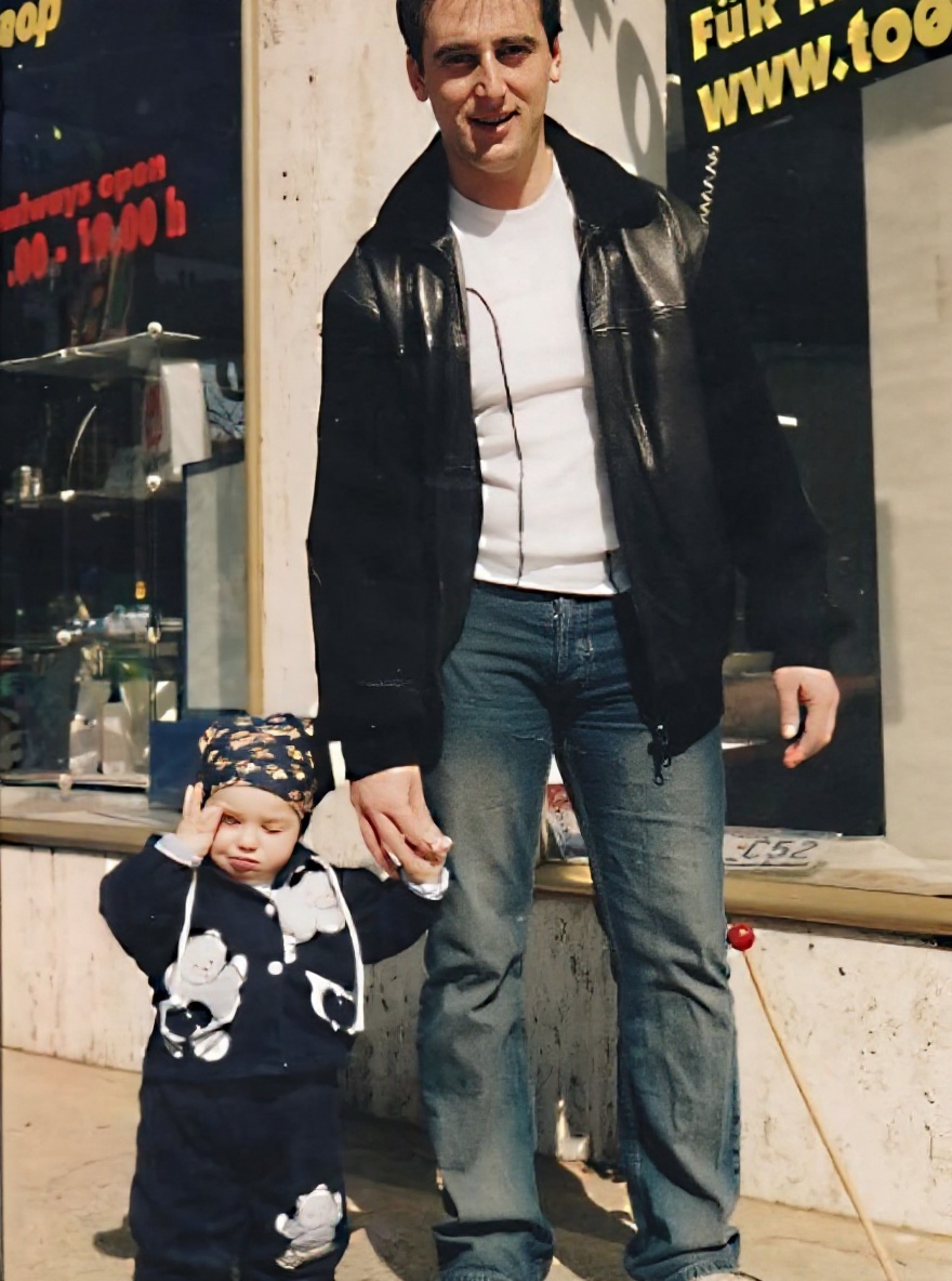 high-quality-photo-restoration-fix-harsh-light-f9q8j2zffw