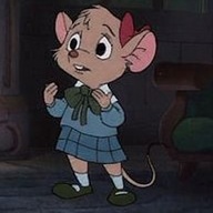 shes-a-5-year-old-shes-wearing-a-pink-short-knee-e9zo6dsmd7