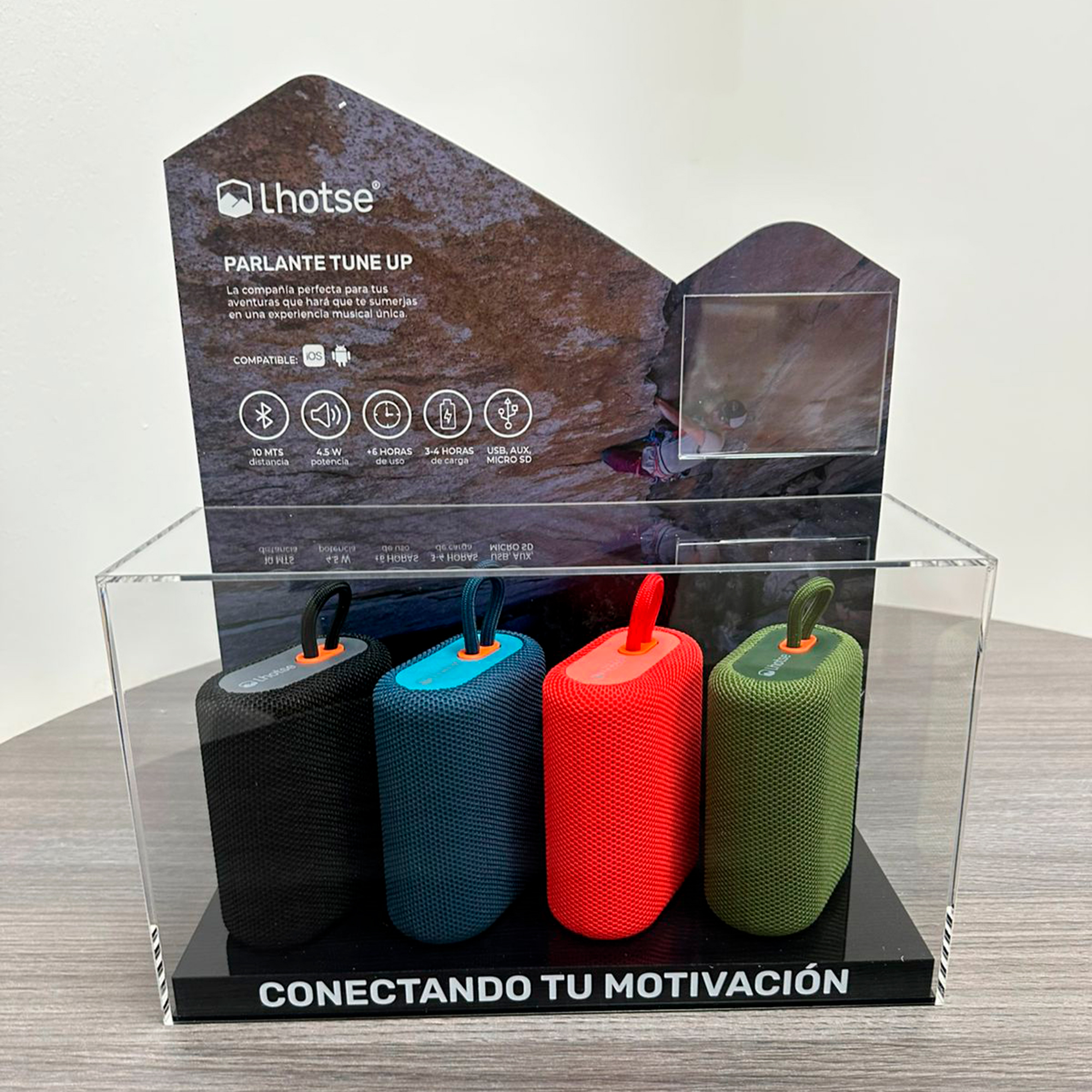 Mueble Exhibidor Parlantes Lhotse Tune Up vista alternativa