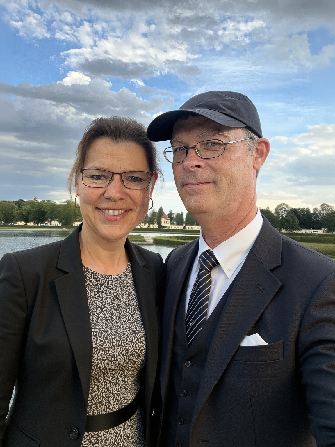 ich-mochte-hieraus-ein-paarpotrait-im-jugendstil-a-vse156gi5