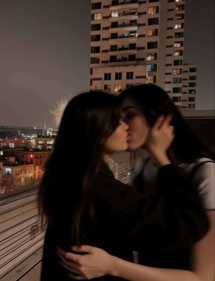 2-20-jahrige-frauen-die-ein-parchen-sind-es-soll-ldpqz3xpws