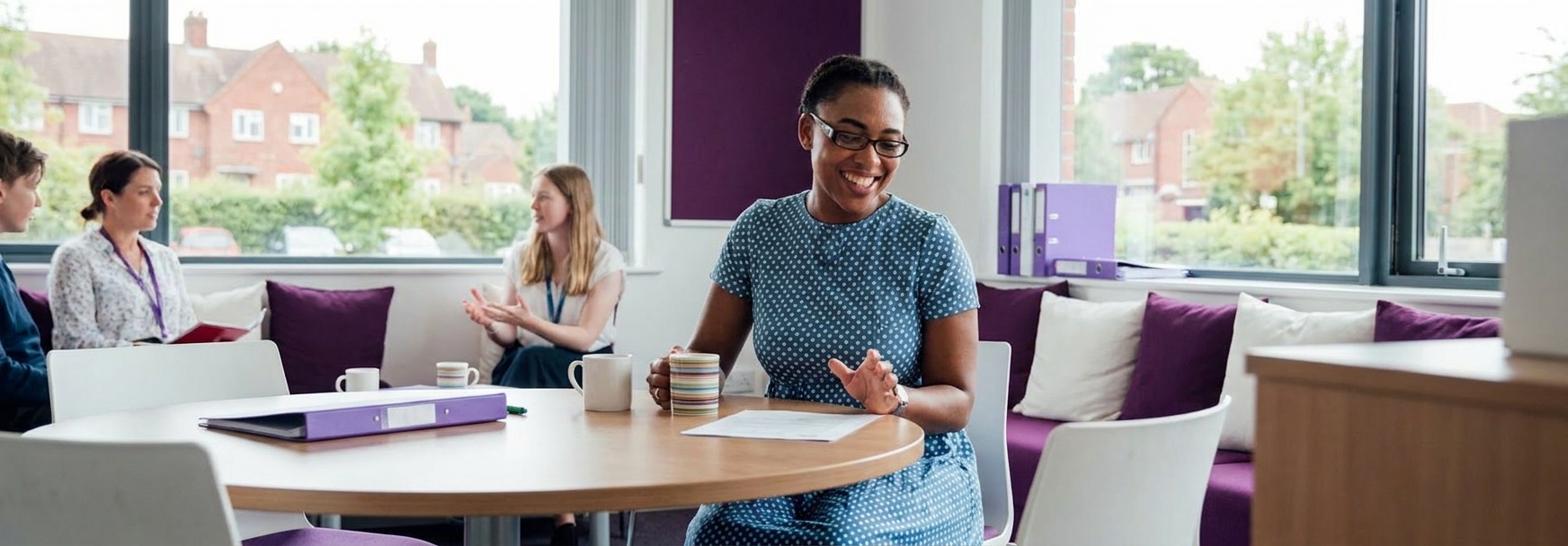 What's the difference between permanent and supply teaching roles found through agencies?