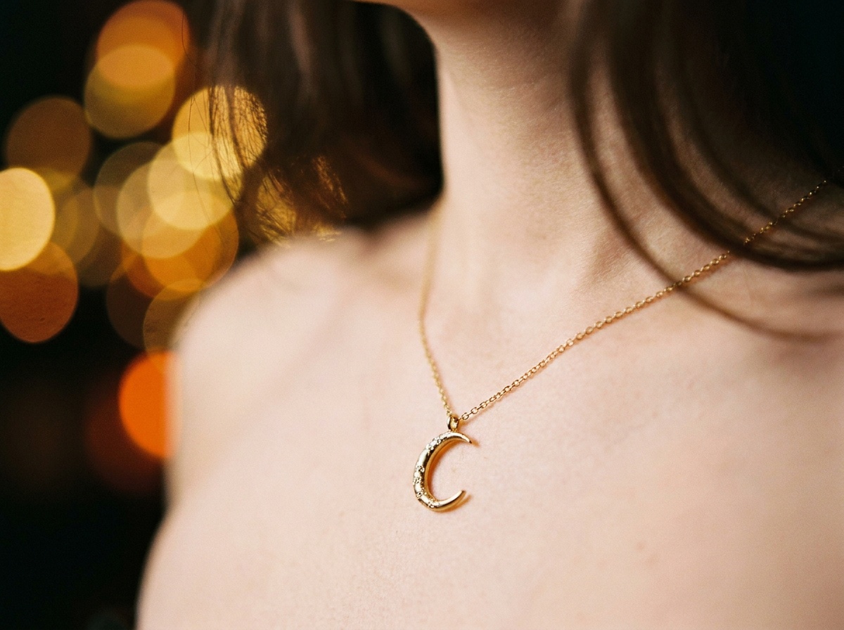 Fine and delicate jewelry worn with elegance