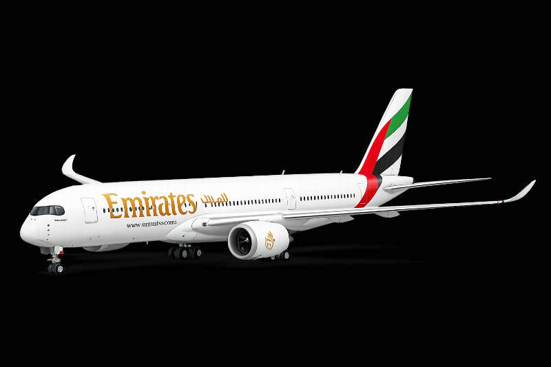 white airplane — free 3D model