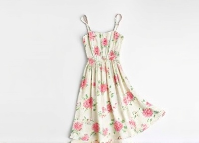 Vestido floral midi disponível para teste Shein EUA