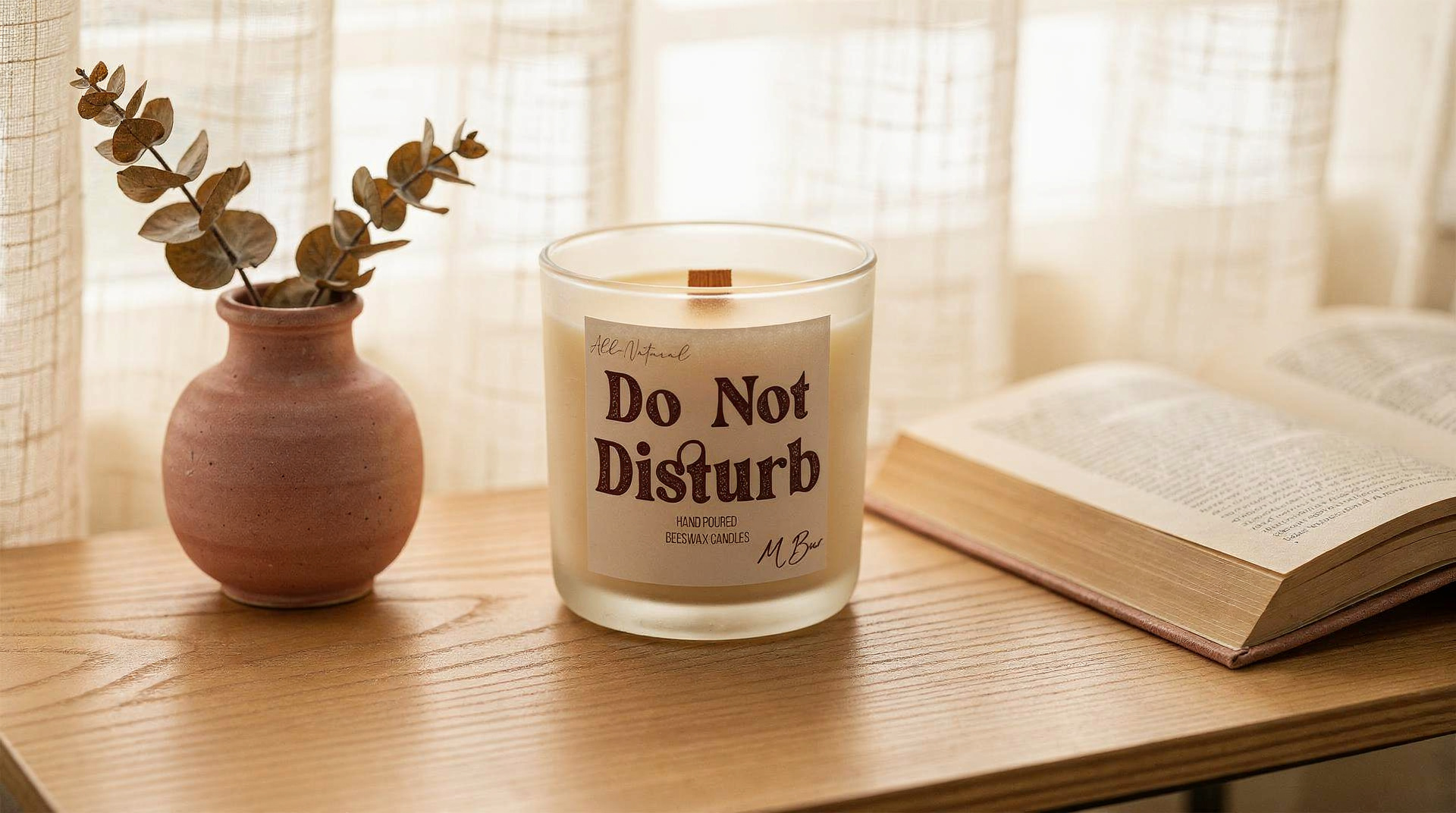 Pet Safe Candles for Cats: What to Burn When You Live With Curious Felines
