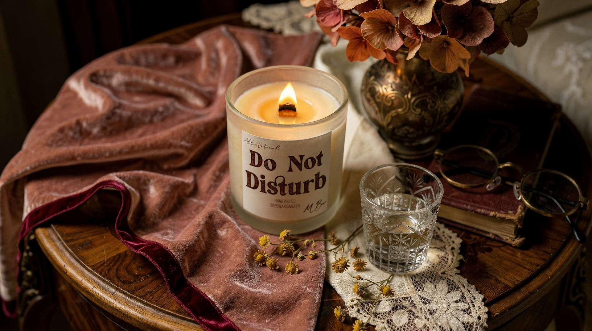 What Do Beeswax Candle Grades Actually Mean for a Cleaner Burn?