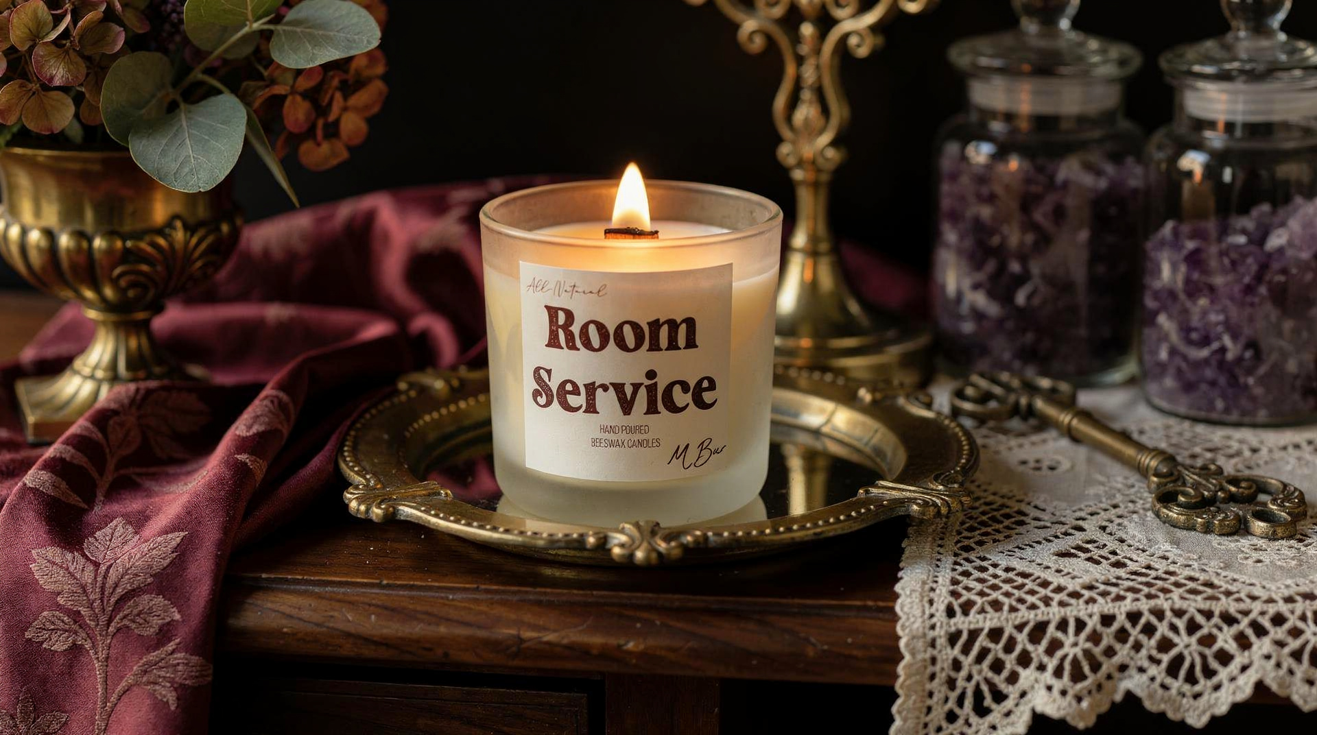 Best Gifts for Cat Moms: Clean, Fresh Candles for a Cat's Home