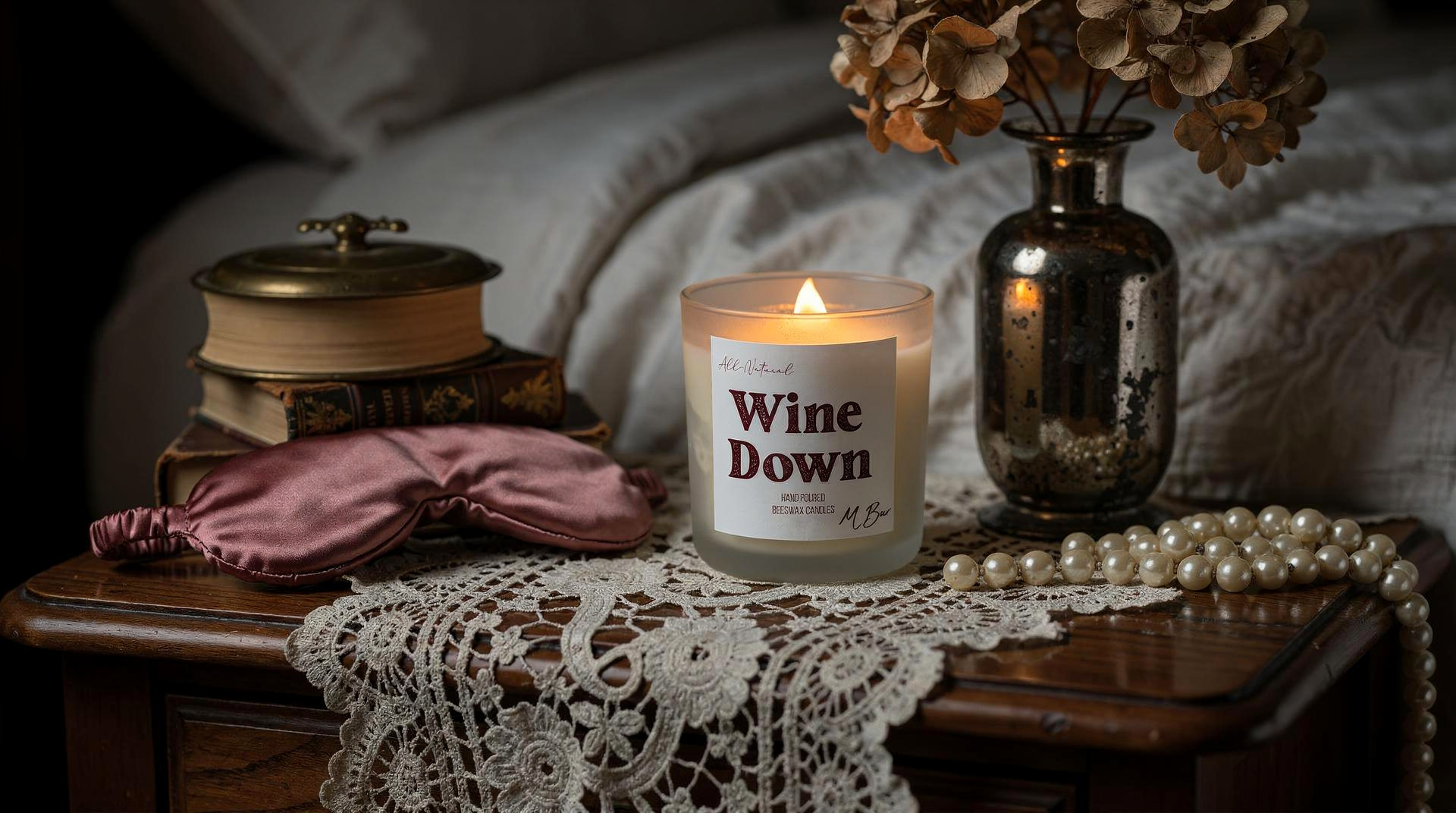 Best Candles for Menopause and Hot Flashes: Calm and Cooling Scents