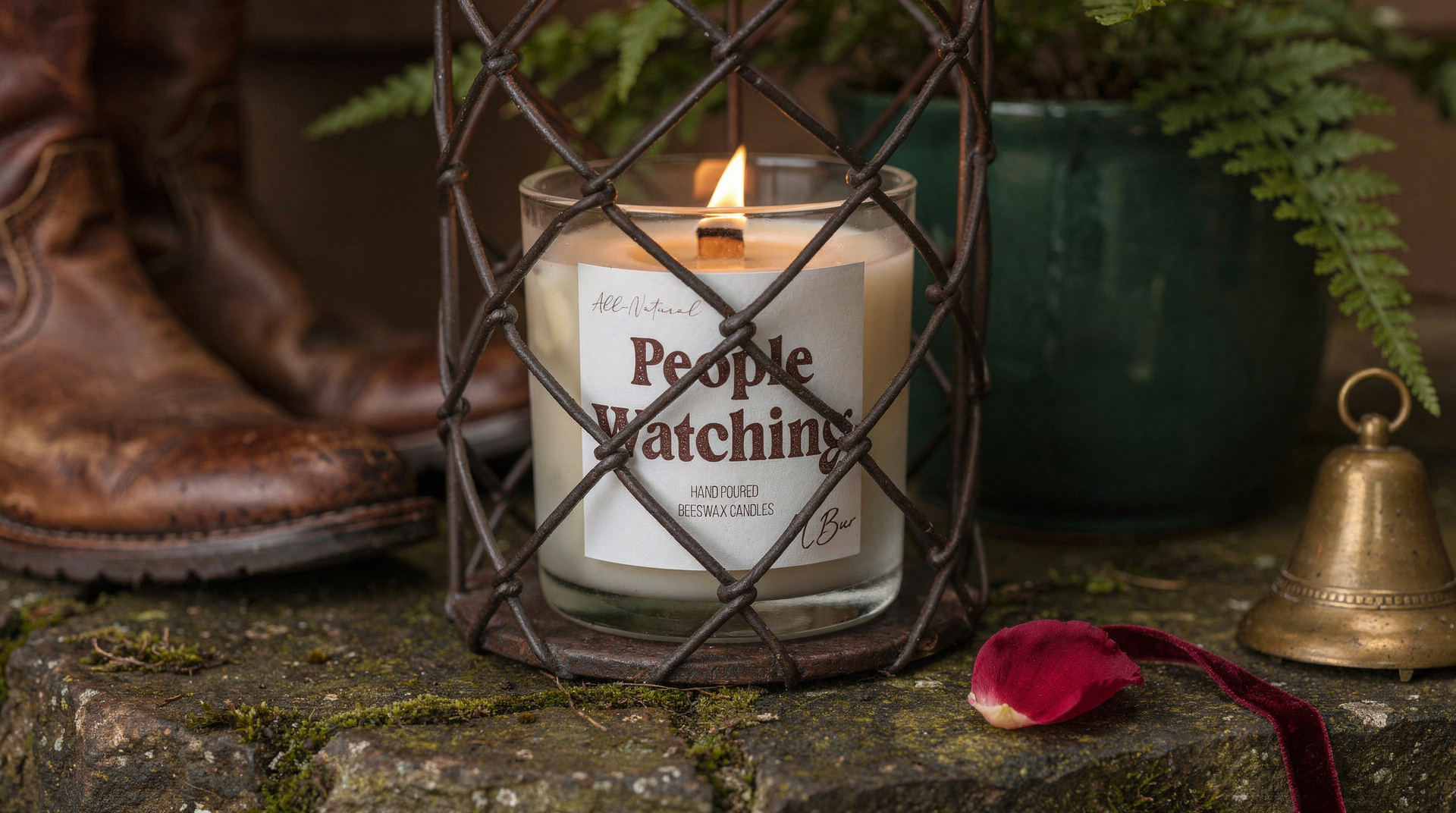 Best Candles for a Front Porch: Welcoming Scents and Outdoor Tips