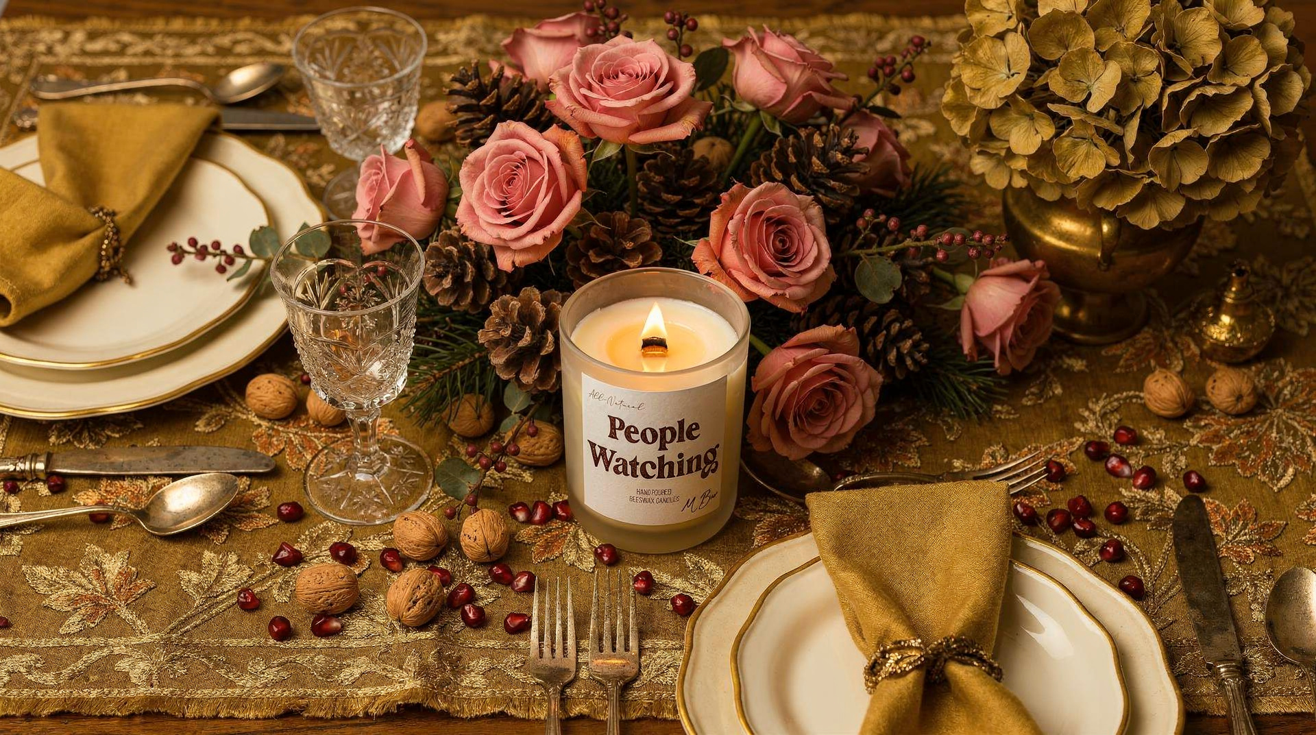 Best Scents for the Holidays: Festive, Spiced, and Cozy Picks