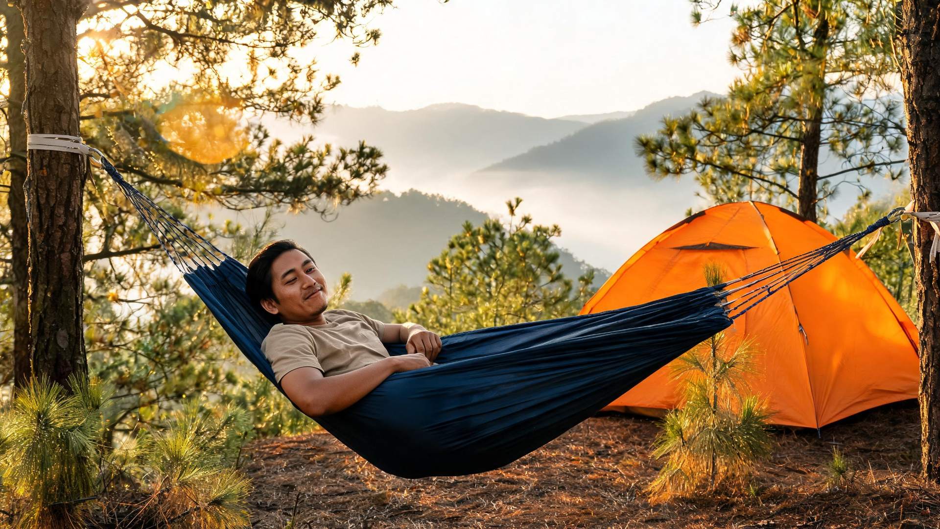 Naturehike Ultralight Swing Hammock mắc giữa rừng thông Đà Lạt - võng cắm trại nhẹ - ProCamping.vn