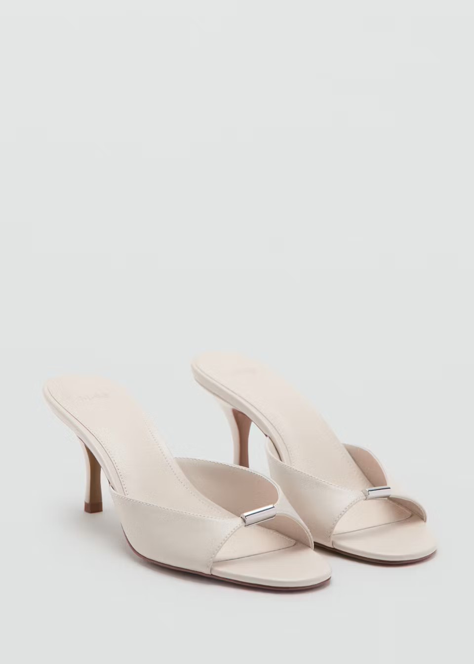mango, HEELED SANDALS WITH METALLIC DETAIL