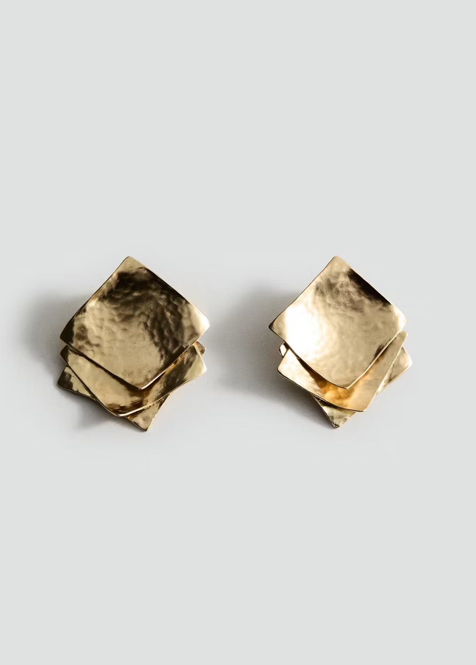 mango, SQUARE EARRINGS WITH RELIEF