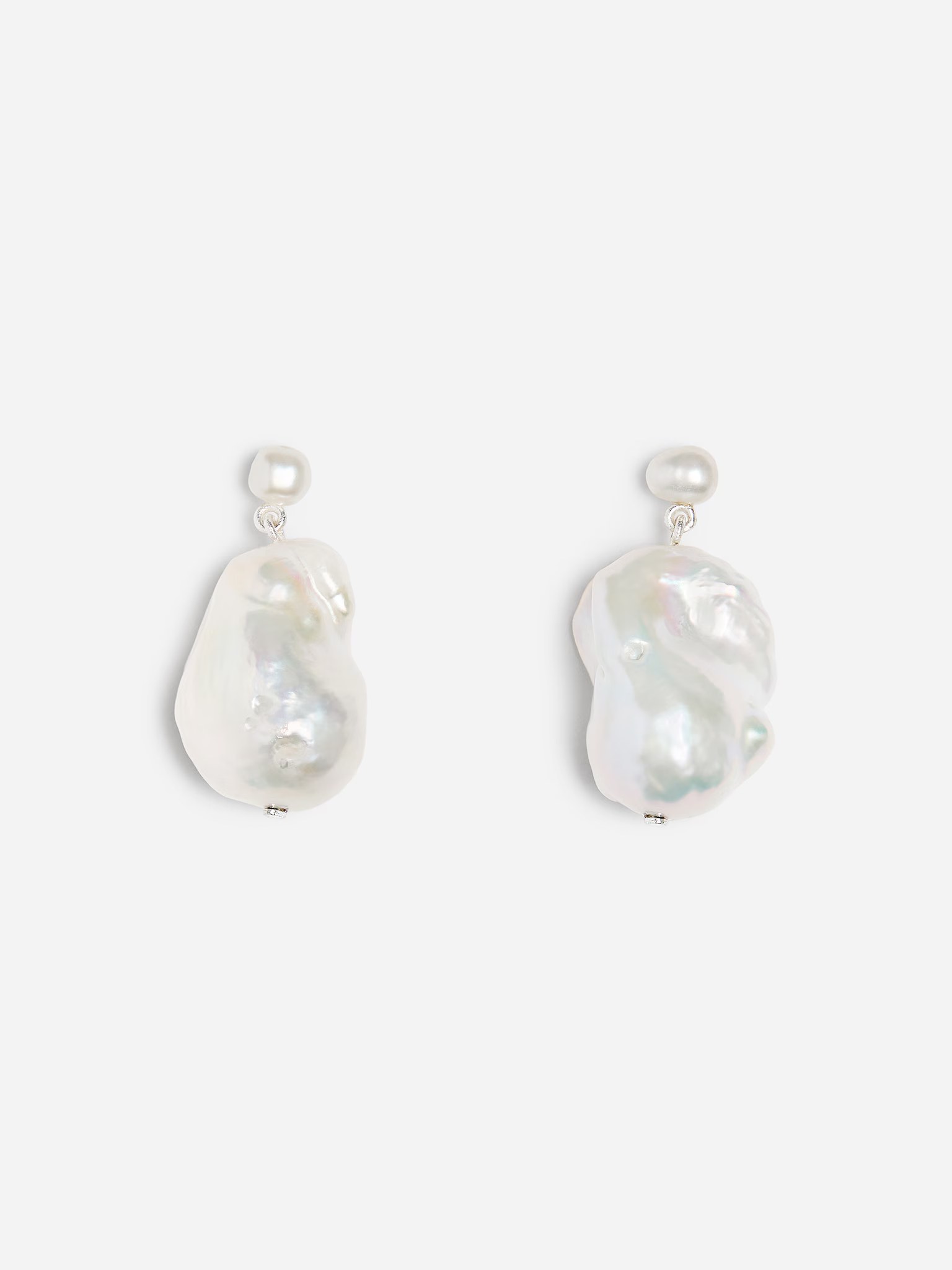 Arket, FRESHWATER PEARL DROP EARRINGS