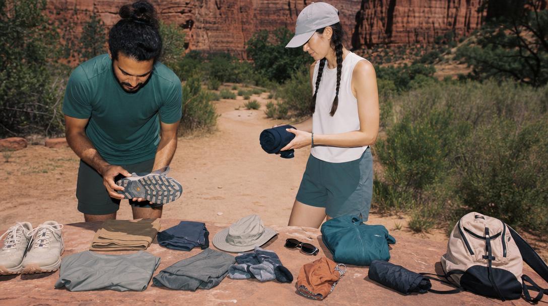 Spring hiking outfit in Zion National Park