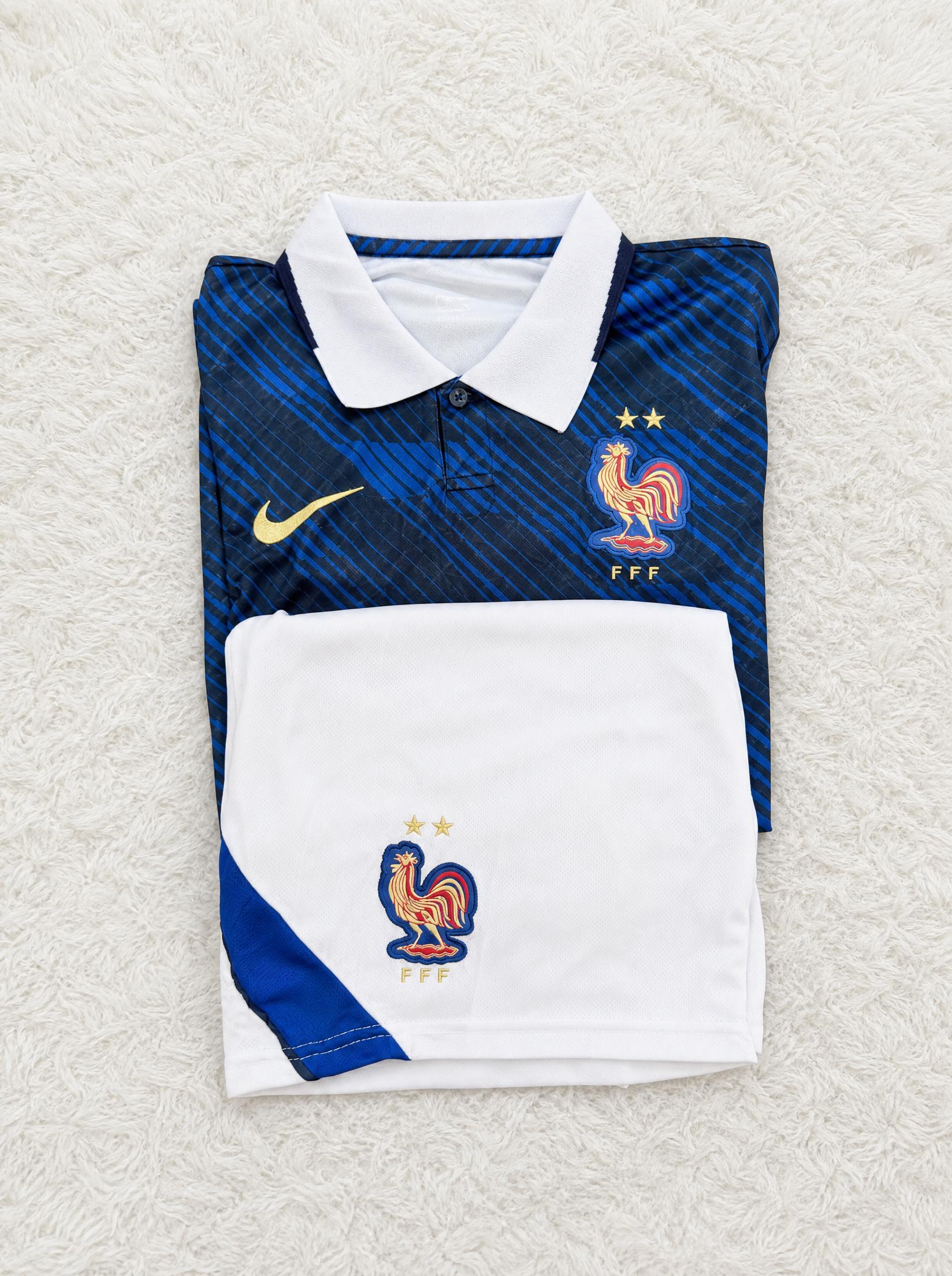 Nike France Football Kit Shirt & Shorts Blue White Very Good