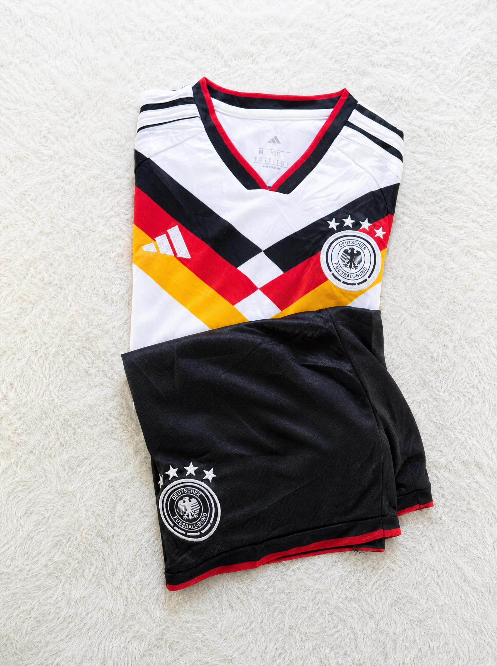 adidas Germany Football Jersey & Shorts Set M New With Tags