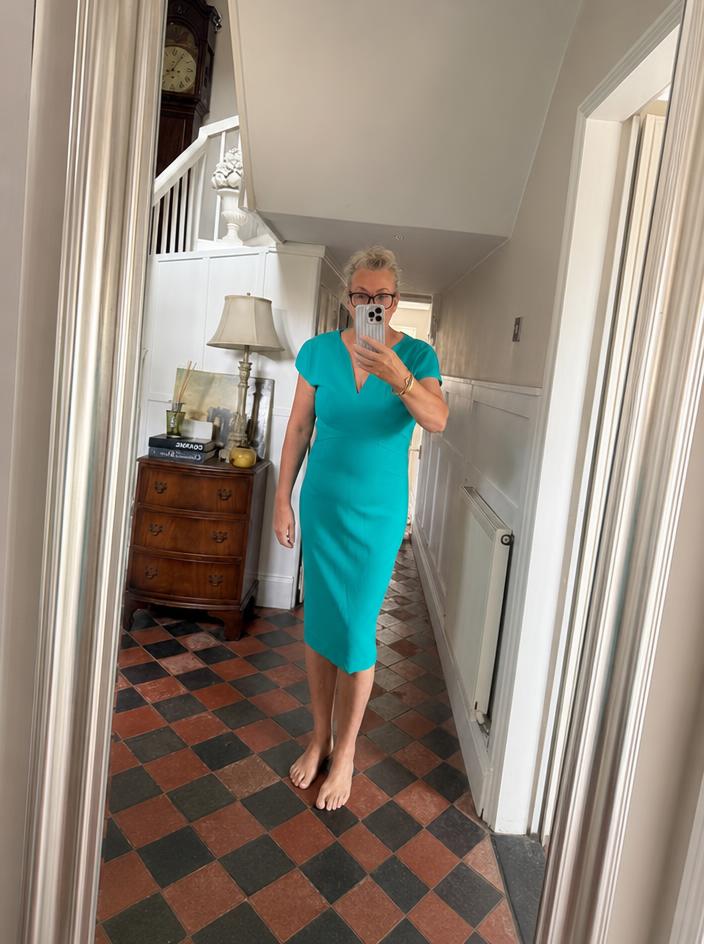 Turquoise sleeveless shift dress with V-neck – very good