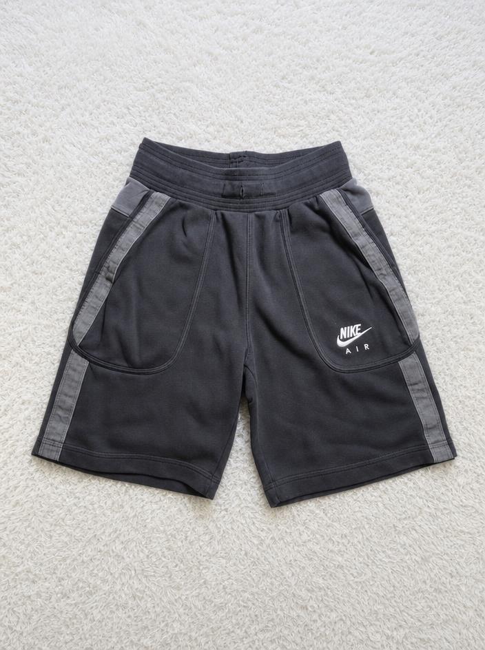 Nike Air black athletic shorts with pockets – very good condition