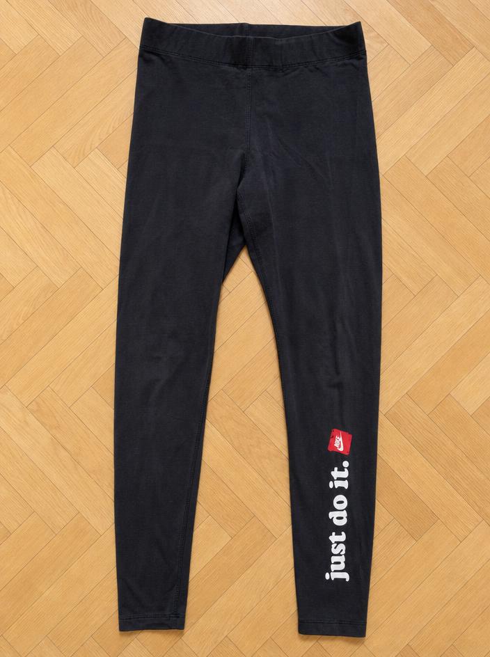 Nike black full-length leggings with Just Do It slogan